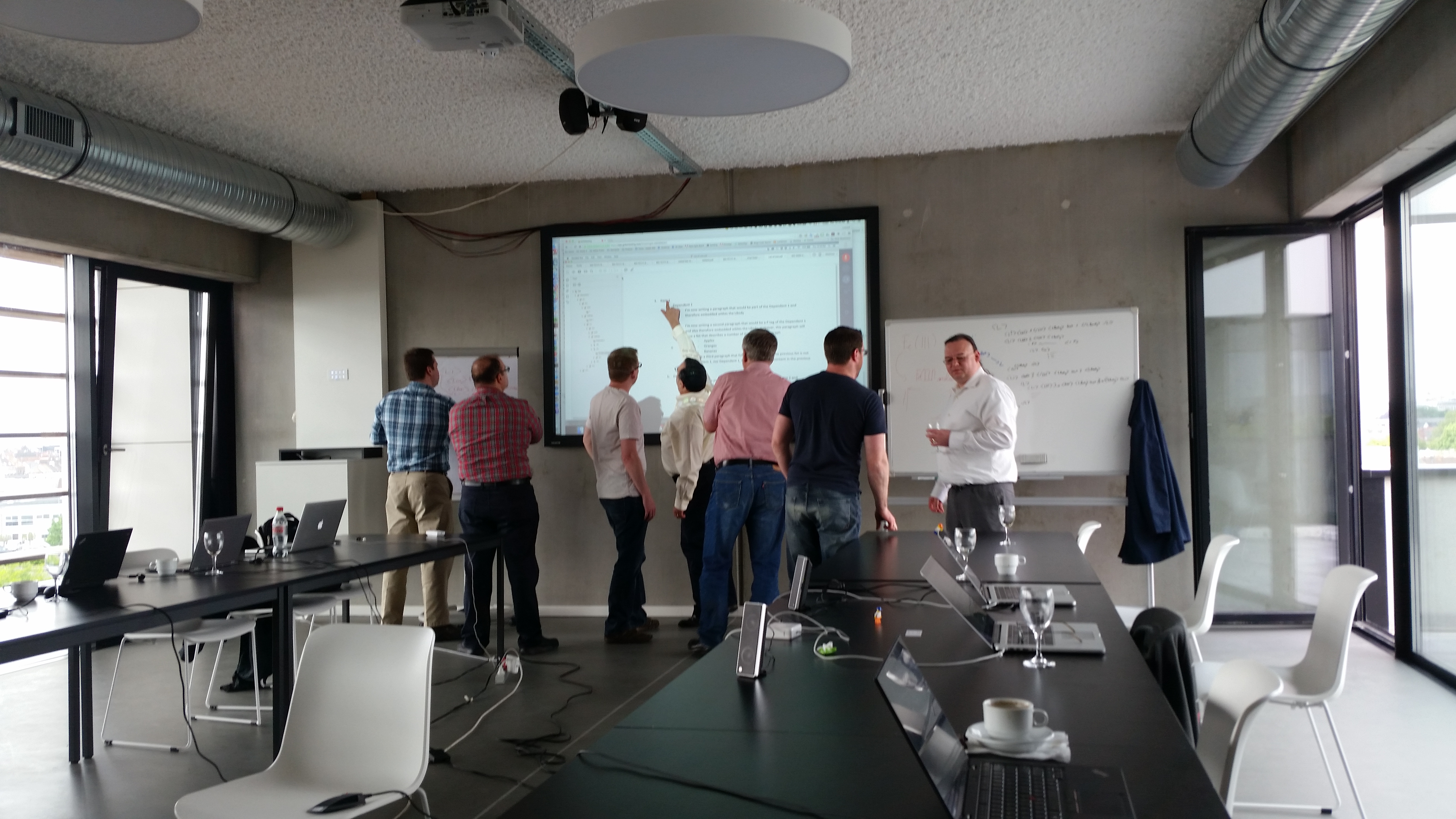 PDF experts debating ISO-32000 at the iText offices