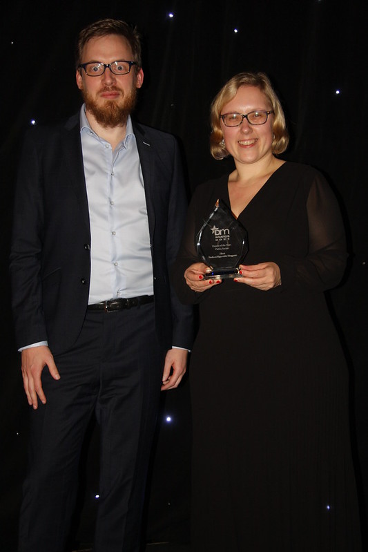 Raf Hens and Karien Pype accept the award